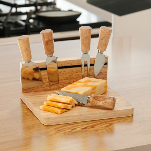Rubberwood Magnetic Cheese Board Set with 5 Tools_1