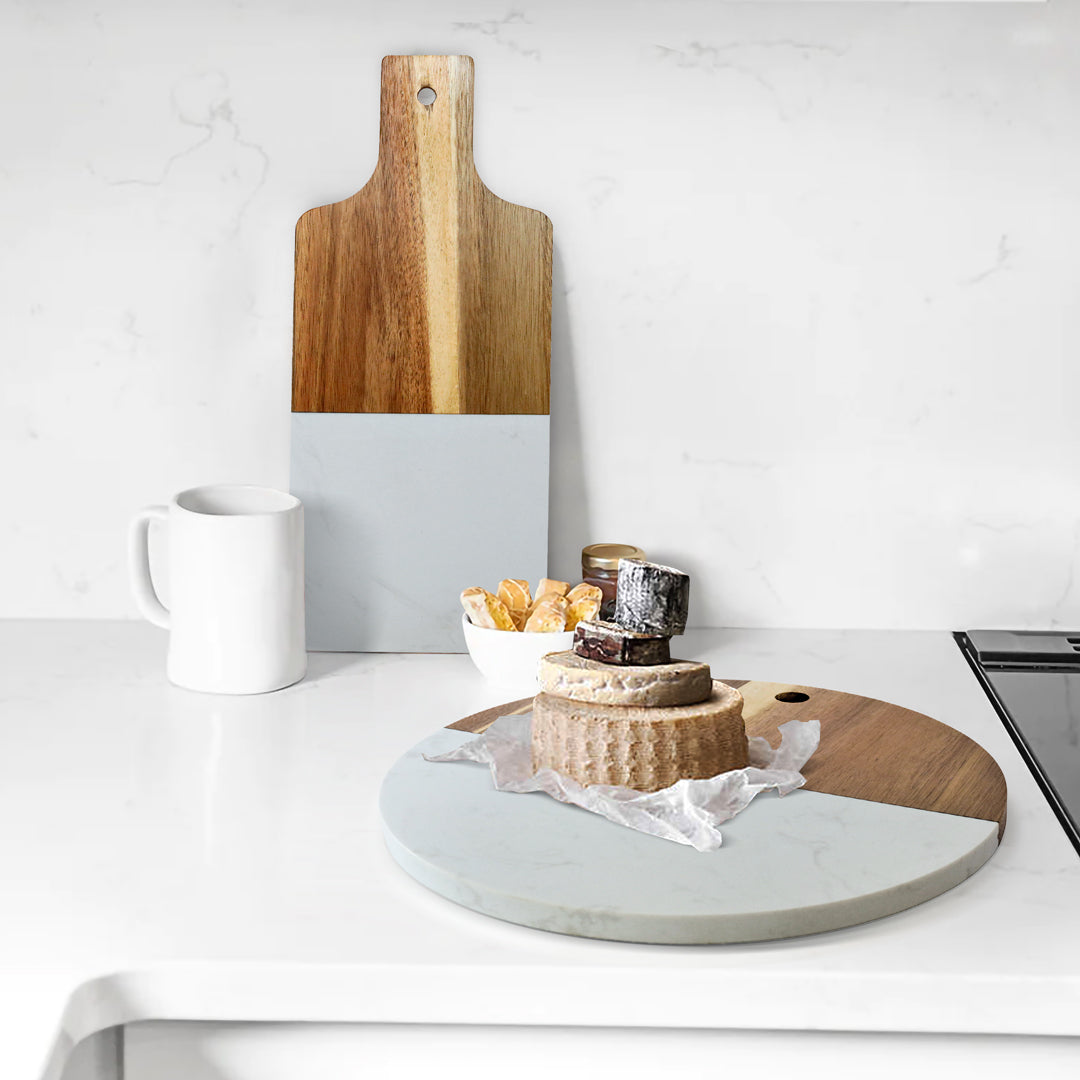 White Marble and Acacia Wood Round Board - 12"_lifestyle