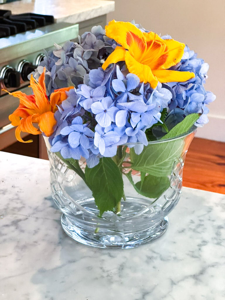Crystal Round Flared Bowl With Medallion Ii Pattern, 5.5" X 7.5"
