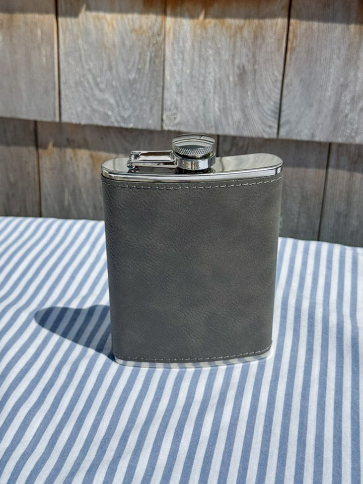 Leatherette Flask Grey 8 Oz Cap